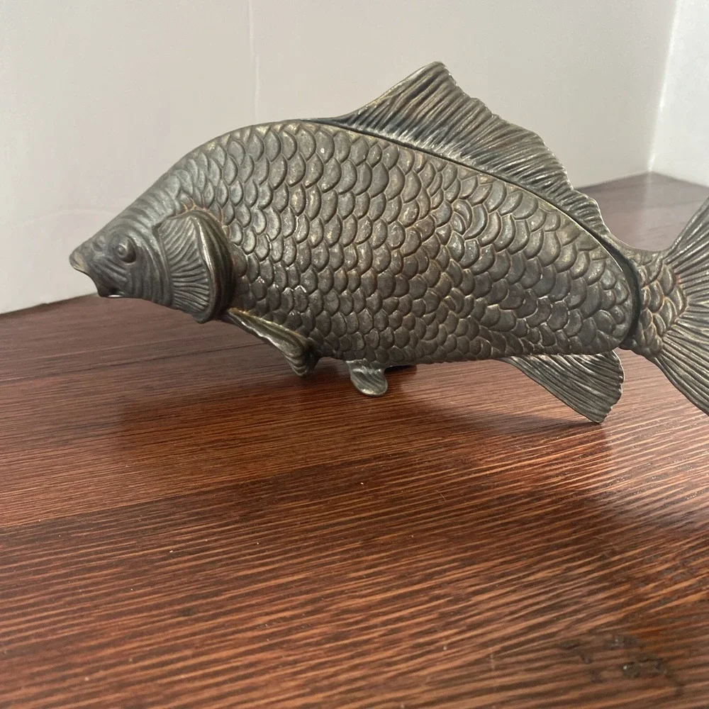 Vintage Silver Pewter? Fish Letter Card Holder Desk Accessory 9